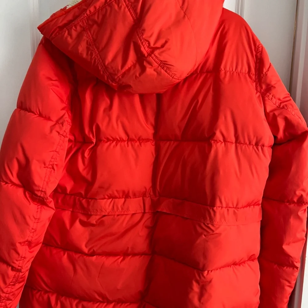J. Crew Red Puffer Jacket NWT - Picture 5 of 7